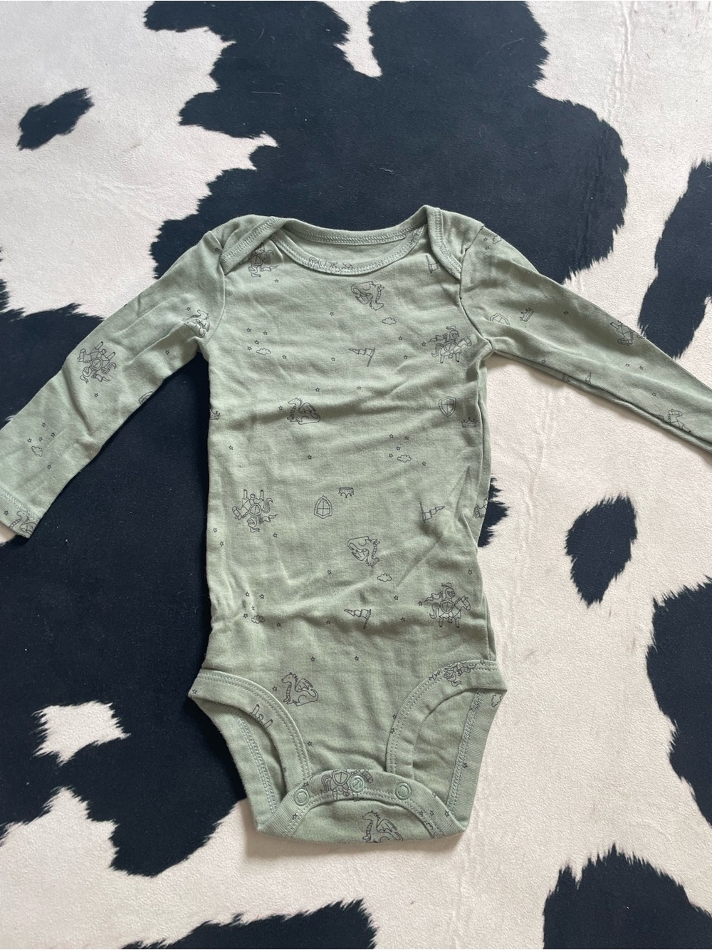 Carters Dragon and Knight Outfit - Picture 6 of 9